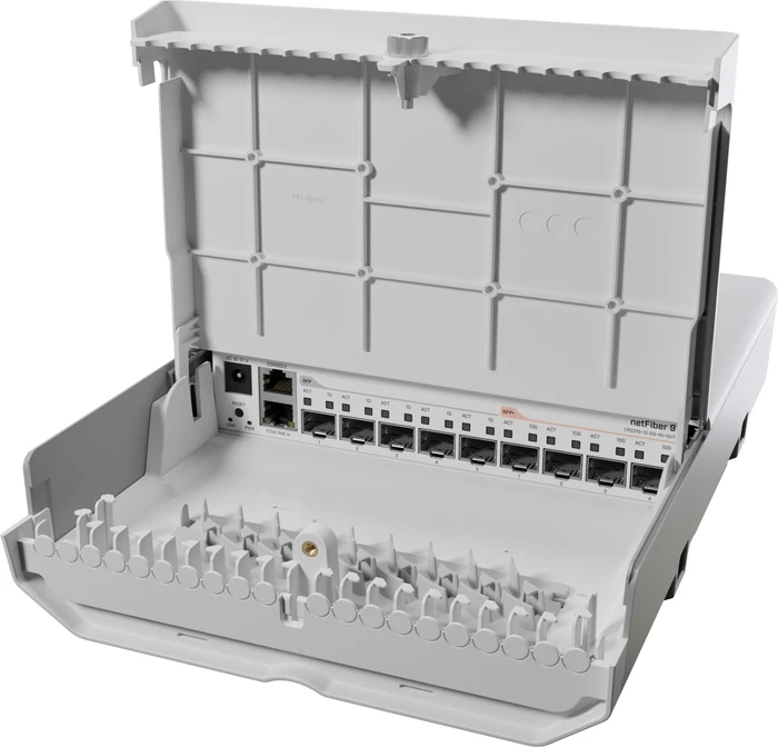 MikroTik netFiber 9 Outdoor Rackmount Gigabit Smart Switch, 5x SFP, 4x SFP+, 1x RJ-45, PoE+ PD