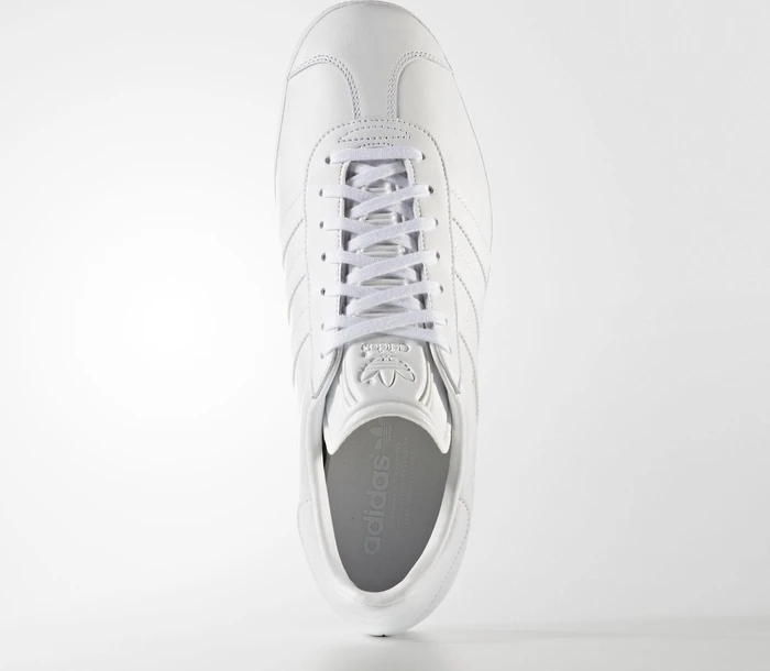adidas Gazelle white/gold met