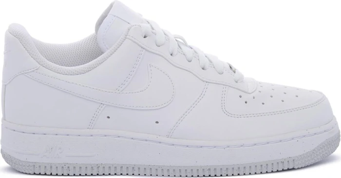 Nike Air Force 1 '07 weiß/metallic silver (Damen)