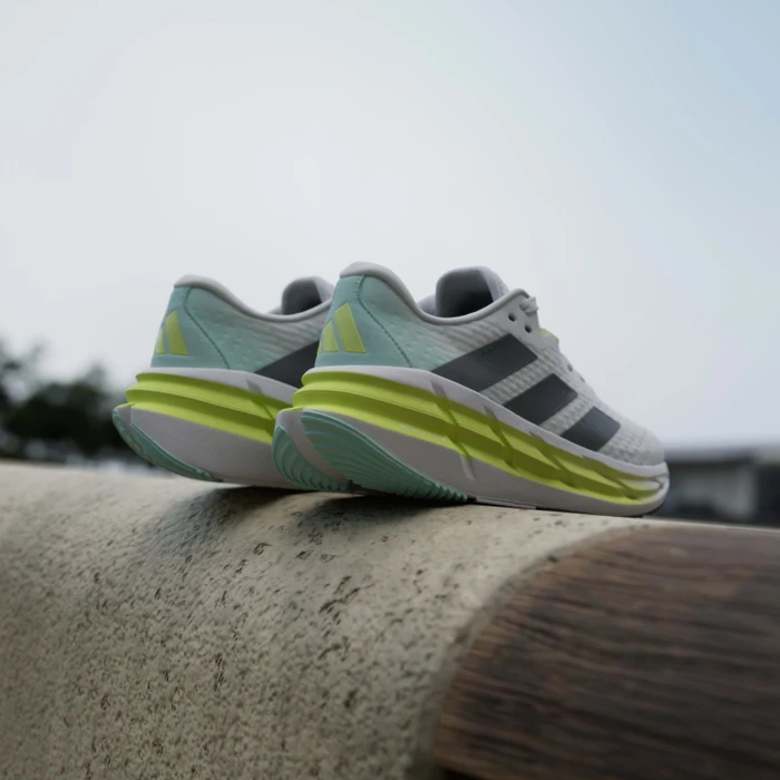 adidas Adistar 3 cloud white/core black/pulse lime (Damen)