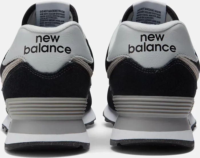 New Balance 574 Core schwarz/weiß
