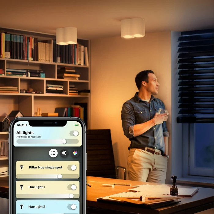 Philips Hue White Ambiance Pillar Spot 2-flammig weiß