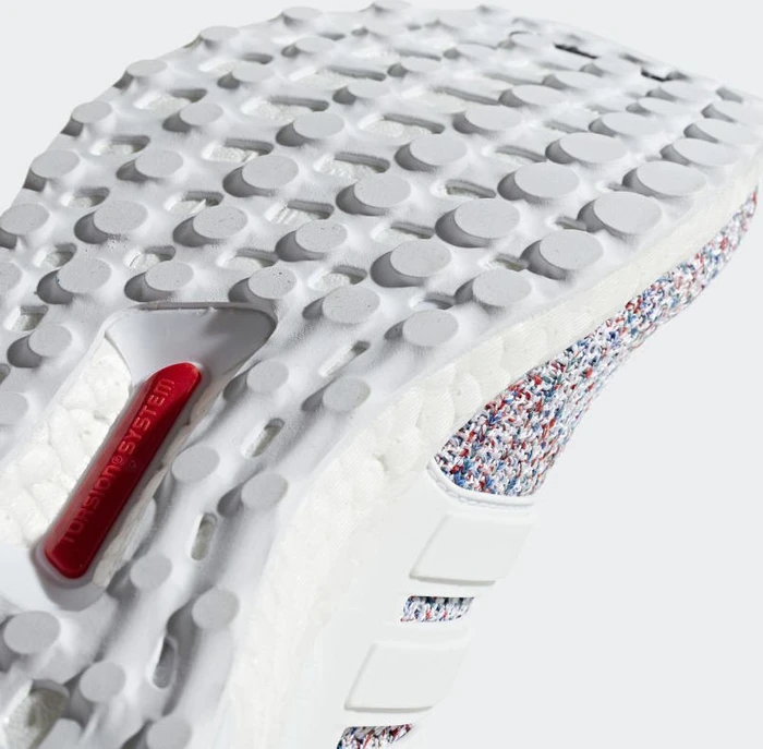 adidas Ultraboost ftwr white/active red (Damen)