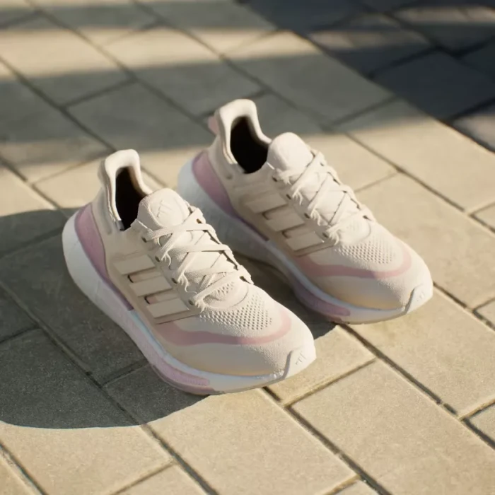 adidas Ultraboost Light chalk white/clear pink (Damen)