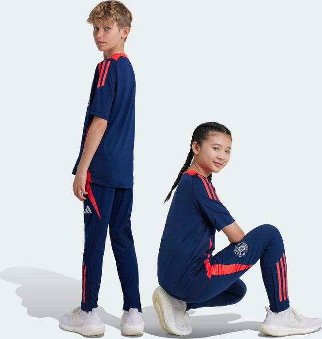 adidas Manchester United Tiro 24 Trainingshose lang night indigo/bright red (Junior)