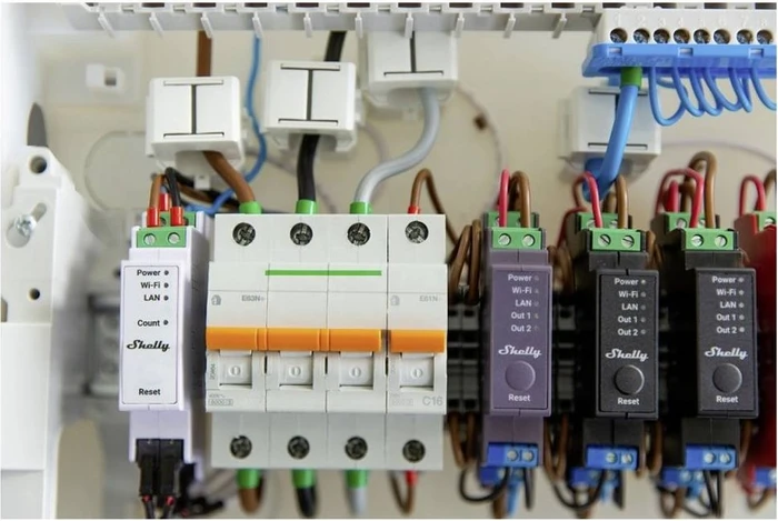 Shelly Pro 3EM V2, DIN-Schienen-Stromverbrauchsmessgerät, 3-Phasen, 120A, Strommesssensor