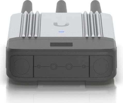 Ubiquiti Mobile Router Industrial, Outdoor