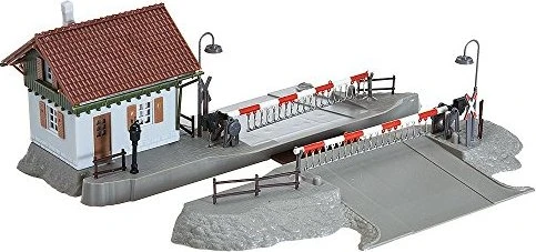 Faller Bahnübergang mit Schrankenwärterhaus