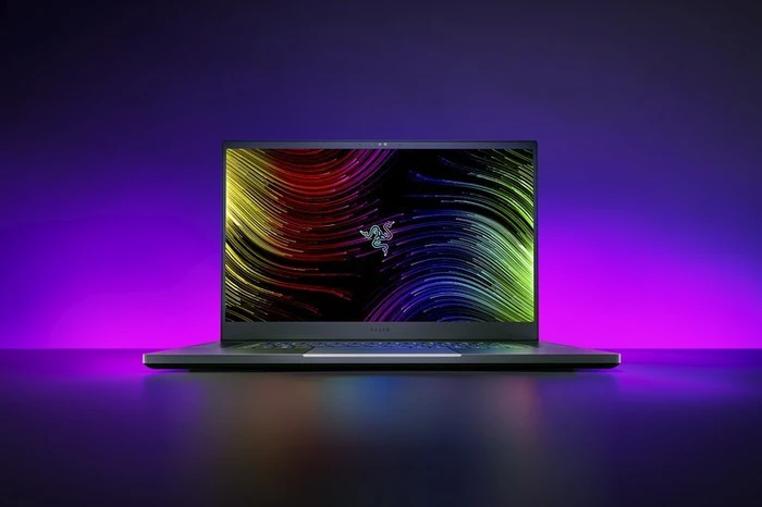 Razer Blade 17 (2022) - QHD/240Hz, Core i7-12800H, 32GB RAM, 1TB SSD, GeForce RTX 3080 Ti, DE