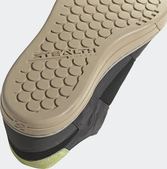 Five Ten Freerider core black/carbon/pulse lime