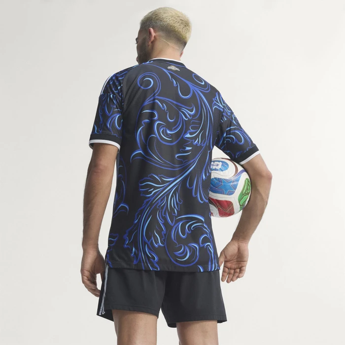 adidas FIFA WM 2026 Argentinien Authentic Auswärtstrikot black/lucid blue/blue burst (Herren)