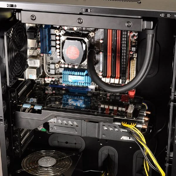 Lian Li PC-D600WB schwarz, Acrylfenster