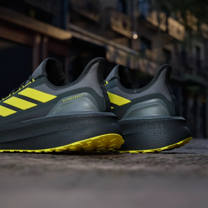 adidas Ultraboost 5 GTX carbon/core black/grey four (Herren)