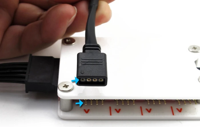 XSPC RGB Splitter Hub weiß, 12V, 4-Pin, 8-fach