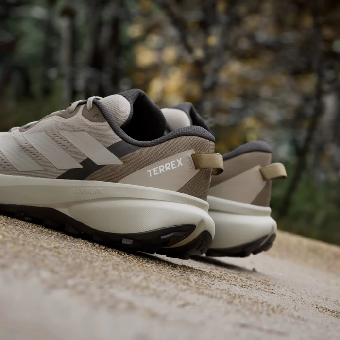 adidas Terrex Tracefinder Plus khaki three/beige/aurora coffee (Herren)