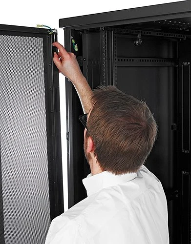 APC NetShelter SV Serverschrank 42HE, 1060mm tief