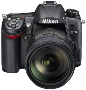 Nikon D7000 mit Objektiv Fremdhersteller