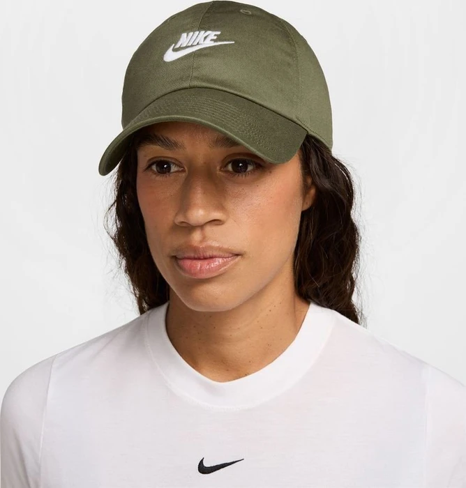 Nike Club unstrukturierte Futura Wash Kappe medium olive/white