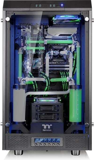Thermaltake The Tower 900, schwarz, Glasfenster