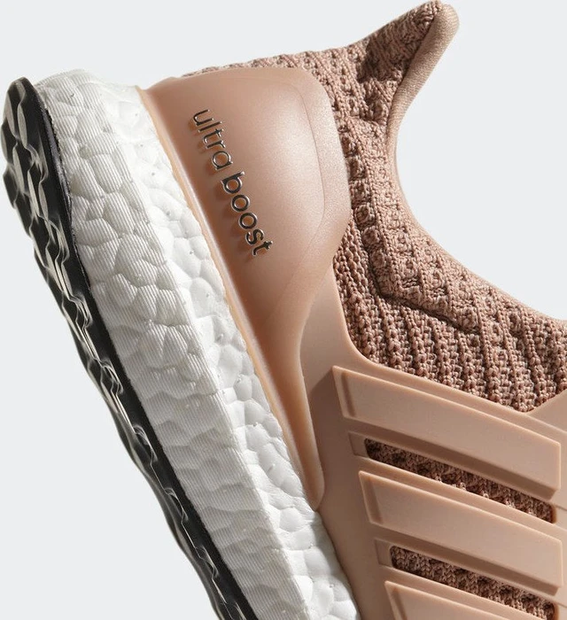 adidas Ultraboost ash pearl (Damen)