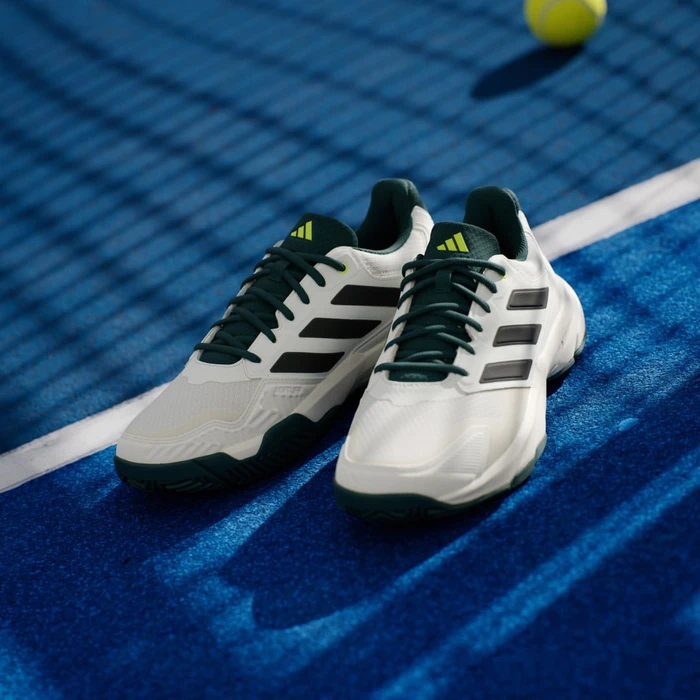 adidas CourtJam Control 3 off white/silver metallic/aurora ivy