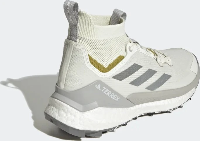 adidas Terrex x and Free Hiker 2.0 off white/matte silver/linen green (Damen)