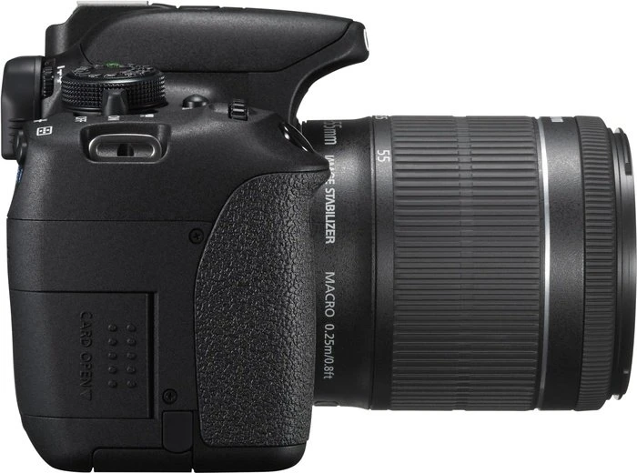 Canon EOS 700D mit Objektiv EF-S 18-55mm 3.5-5.6 IS STM