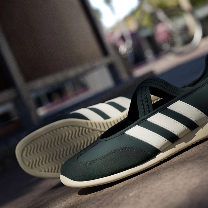 adidas Barreda Mary Jane aurora ivy/off white/warm vanilla (Damen)
