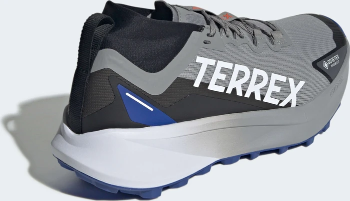 adidas Terrex Agravic GTX charcoal solid grey/semi impact orange/semi lucid blue (Herren)