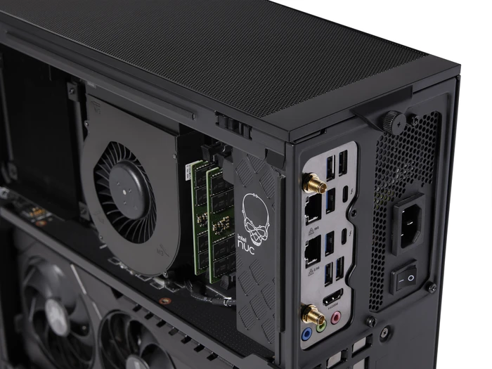 ASUS NUC 13 Extreme Kit - Raptor Canyon - NUC13RNGi5 / RNUC13RNGI50002, EU-Netzkabel