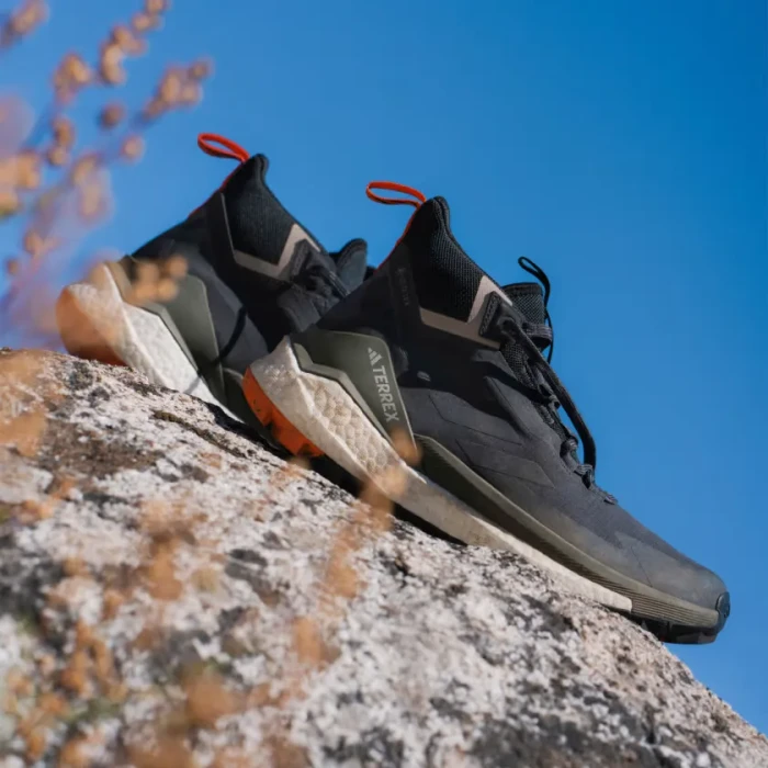 adidas Terrex Free Hiker 2.0 carbon/grey six/core black (Damen)