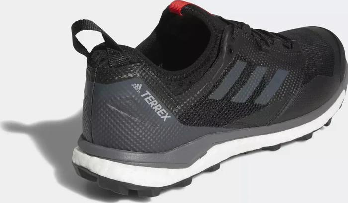adidas Terrex Agravic XT core black/grey five/hi-res red (Herren)