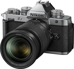 Nikon Z f silber mit Objektiv Z 24-70mm 4.0 S