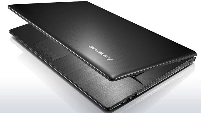Lenovo G780, Core i3-2348M, 4GB RAM, 500GB HDD, DE