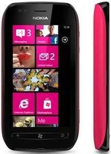 Nokia Lumia 710 schwarz/rot