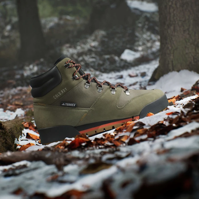 adidas Terrex Snowpitch Cold.RDY olive strata/bronze strate/semi impact orange