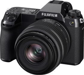 Fujifilm GFX 50S II mit Objektiv Fujinon GF 35-70mm 4.5-5.6 WR