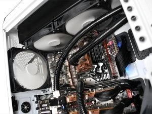 NZXT Switch 810 schwarz, Acrylfenster