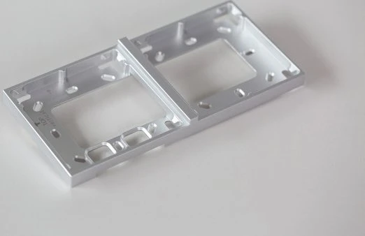 Loxone Montagerahmen 2-fach, silber
