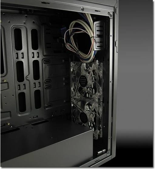 LC-Power Gaming 983B Silent Interceptor, schallgedämmt