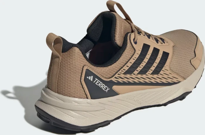 adidas Terrex Tracefinder 2 Climaproof cardboard/core black/bronze strata (Herren)