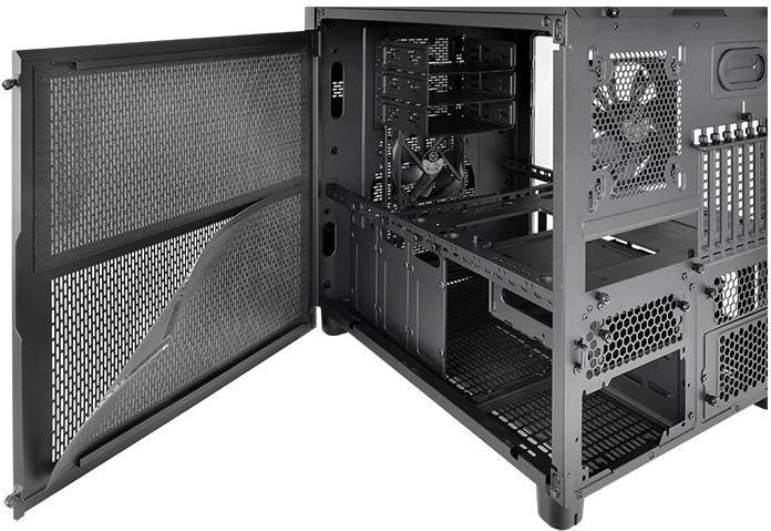 Thermaltake Core X5, Acrylfenster