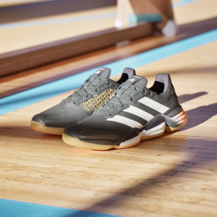 adidas Stabil 16 Indoor core black/zero metalic/aurora black