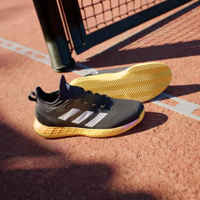 adidas Adizero Ubersonic 4.1 aurora black/zero metalic/spark (Herren)