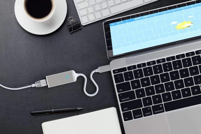 Satechi Gigabit Ethernet Adapter LAN-Adapter, silver, USB-C 3.0 [Stecker]