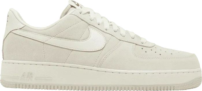 Nike Air Force 1 '07 light orewood brown/coconut milk/deep jungle/sail (Herren)