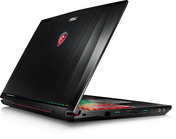 MSI GE62 7RE-088 Apache Pro, Core i7-7700HQ, 16GB RAM, 256GB SSD, 1TB HDD, GeForce GTX 1050 Ti, DE