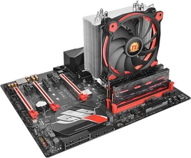 Thermaltake Riing Silent 12 Red