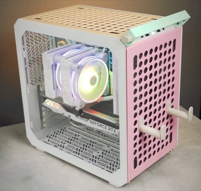 Cooler Master Qube 500 Flatpack Macaron Edition, Glasfenster