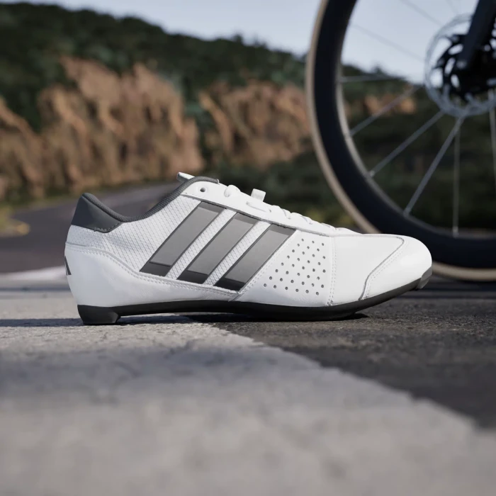 adidas Heritage Road cloud white/carbon